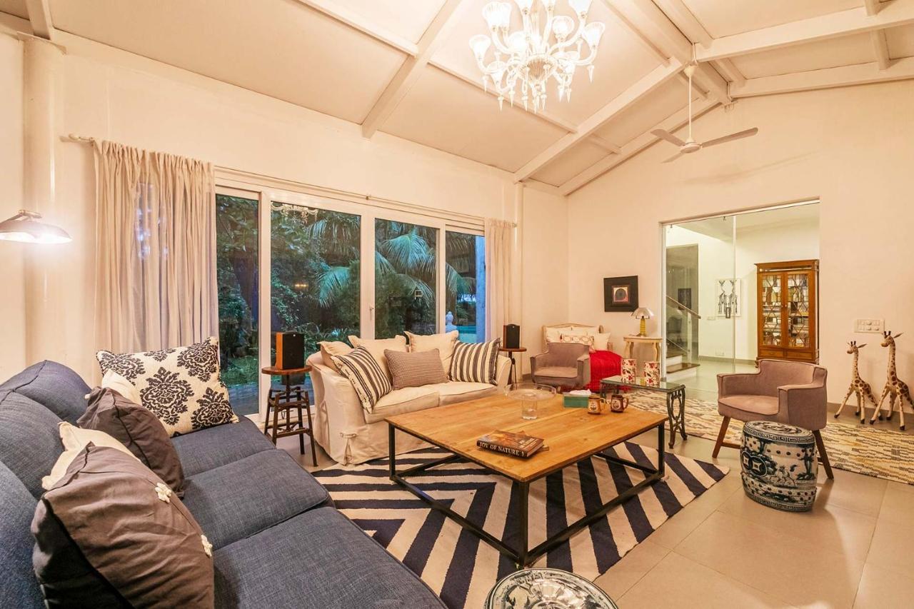 Hamptons Charm By Stayvista Luxury 5Br With Pool, Lawn & Table Tennis Alībāg Exterior foto