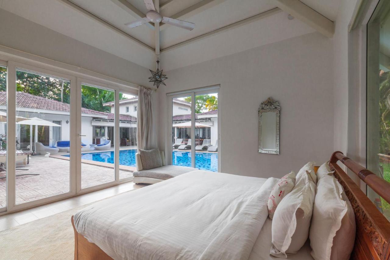 Hamptons Charm By Stayvista Luxury 5Br With Pool, Lawn & Table Tennis Alībāg Exterior foto